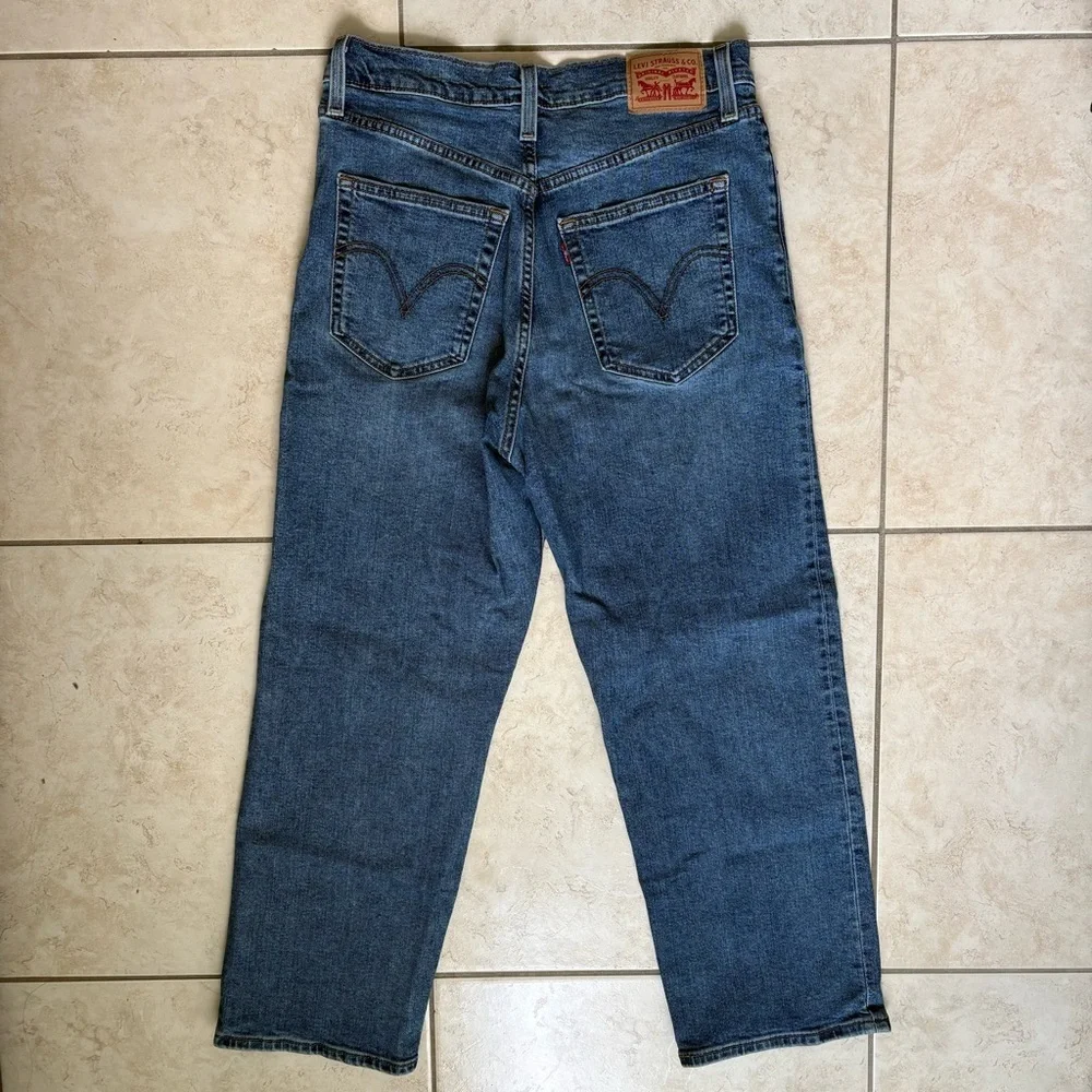 Levi's Women's Straight Leg Blue Jeans - Picture 3 of 10